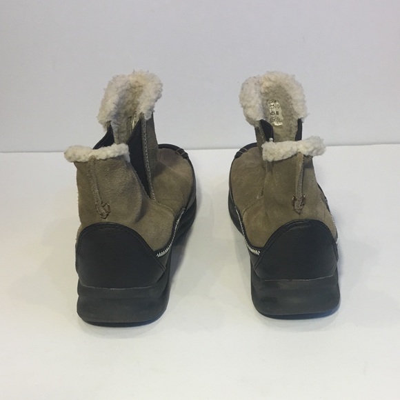 Lands’ End Shearling Pull-On Winter Boots - Picture 6 of 8